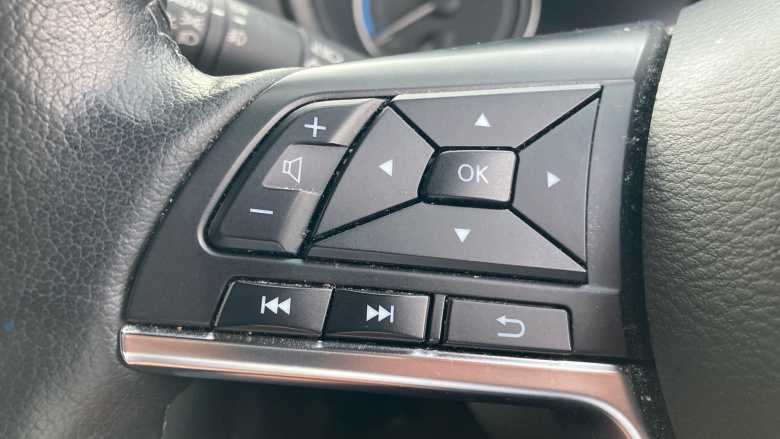 Nissan Juke 1.6 Hybrid Tekna 5dr Auto Hybrid Hatchback